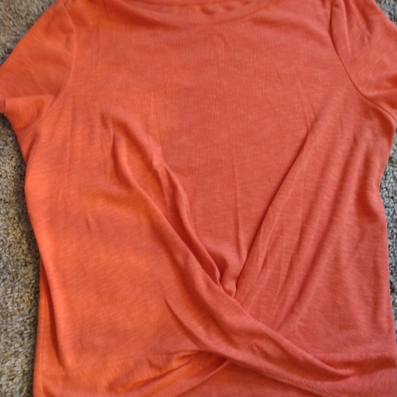 3 warm color t shirts - Picture 9 of 9